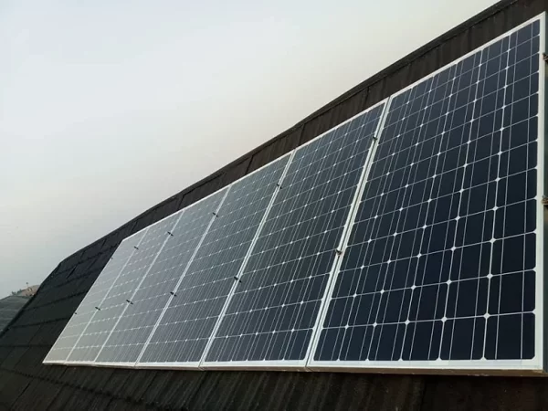 3.5 Kva Solar System + 4 batts+ 8 Panels 250W